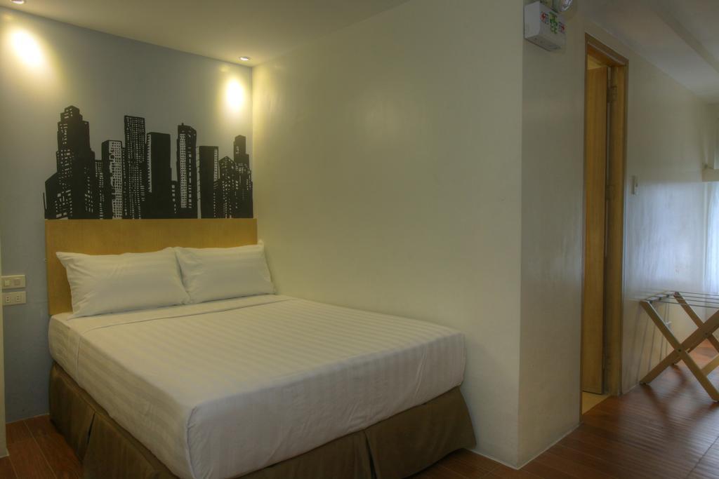 Fersal Hotel Makati Avenue Makati City Zimmer foto