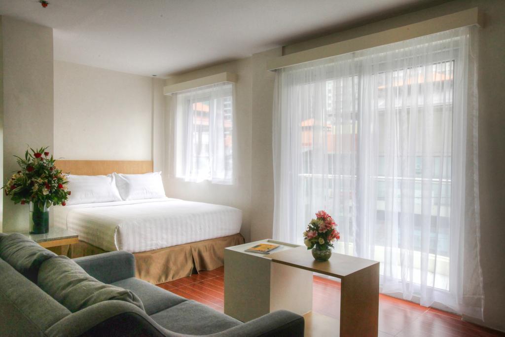 Fersal Hotel Makati Avenue Makati City Zimmer foto